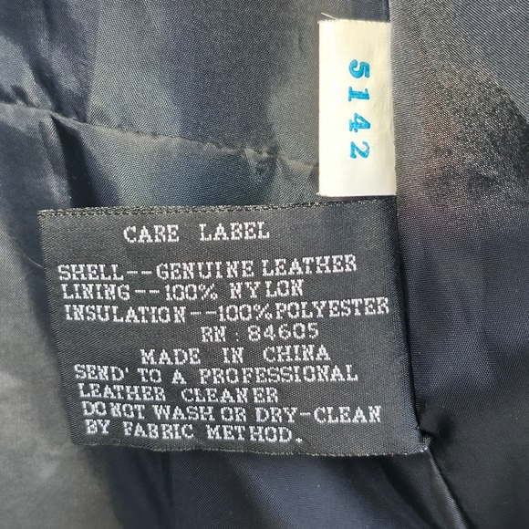 NRA Women's Authentic Gear Concealed Carry Leather Jacket Size Small - Picture 4 of 11